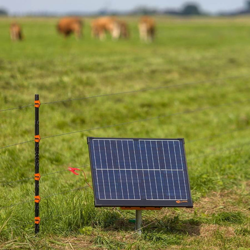 Gallagher S400 Solar Fence Energiser incl. 2 Batteries (2x 12 V - 7,2 Ah)