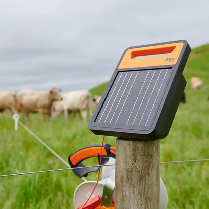 S60li Solar energiser with battery (0.6J - Solar)