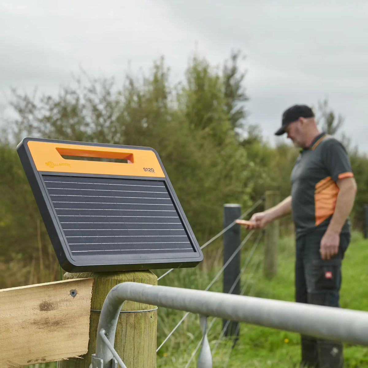 S120li Solar energiser with battery (1.2J - Solar)